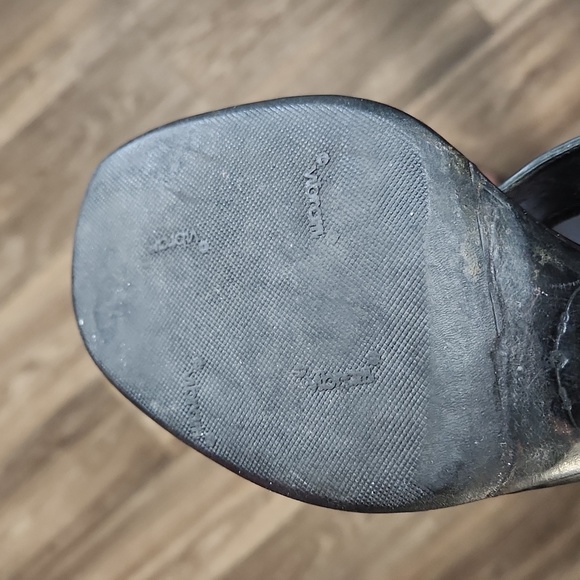 Prada Minimalist Classic Black Leather Thong Sandal Slip On Heels Size 3… - Picture 15 of 15